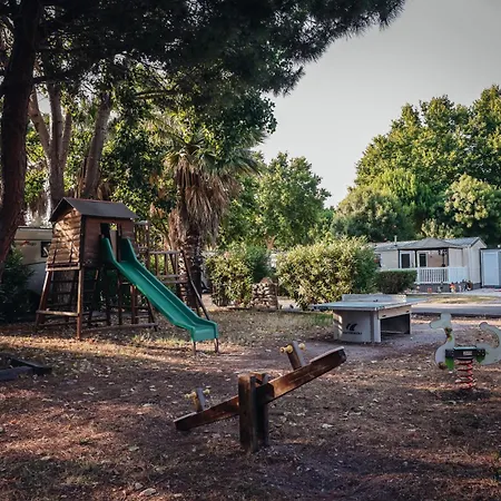 The Holidayhome, Argles Sur *