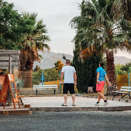 The Holidayhome, Argles Sur אתר קמפינג *