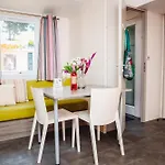 Κάμπινγκ The Holidayhome, Argles Sur *